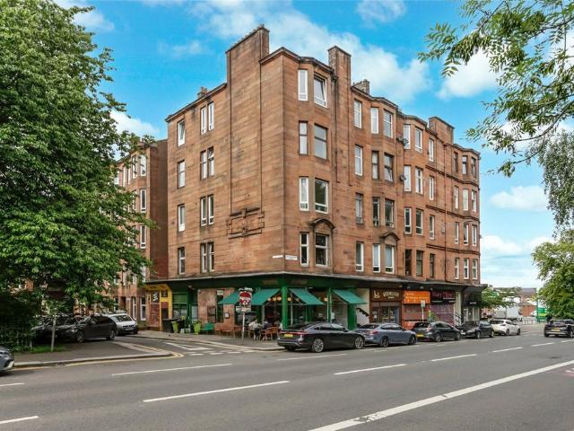 Flat for sale in Strathbungo, Scotland