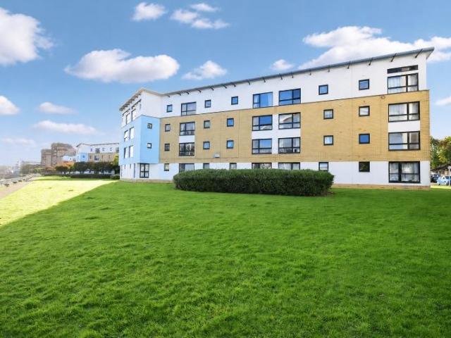 Flat for sale in Mavisbank, Glasgow