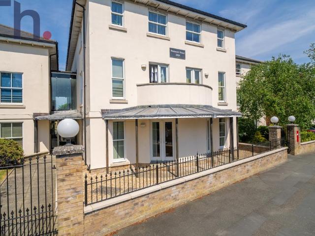 Flat for sale in Nodehill, Shide