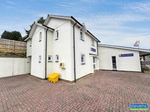 Flat for sale in Brandis Corner, Devon
