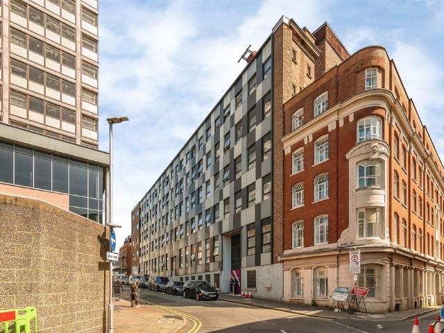 Flat for sale in The Meadows, Haddon
