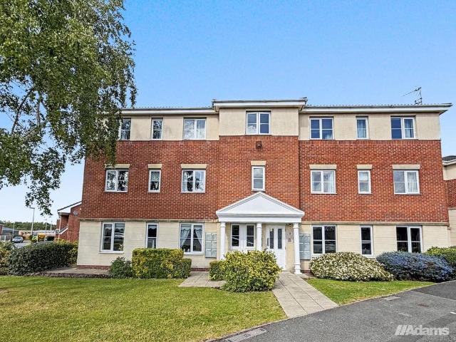 Flat for sale in Widnes