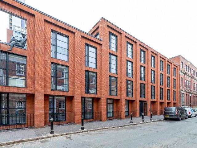 Flat for sale in Jewellery Quarter, West Midlands