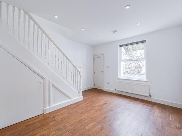 Flat for sale in London Borough of Lewisham, Greater London