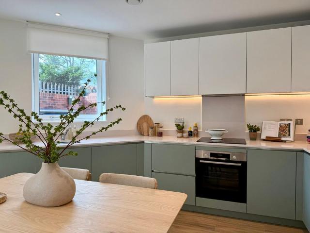 Flat for sale in Muswell Hill, Greater London