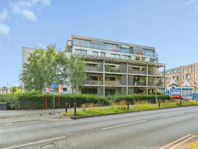 Flat for sale in Georgia, Greater Manchester