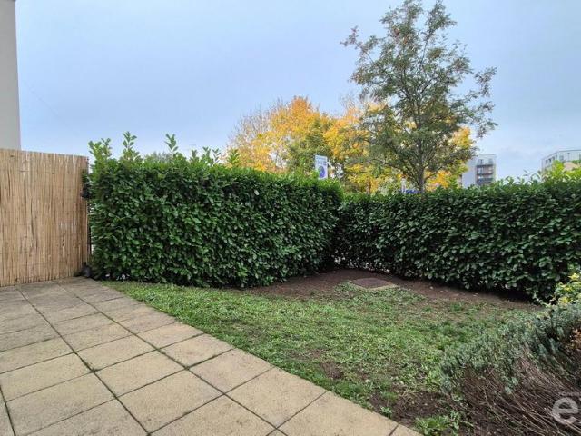 Flat for sale in Elstree and Borehamwood, Borehamwood