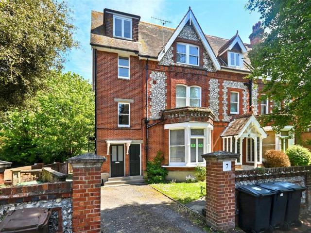 Flat for sale in Eastbourne, East Sussex