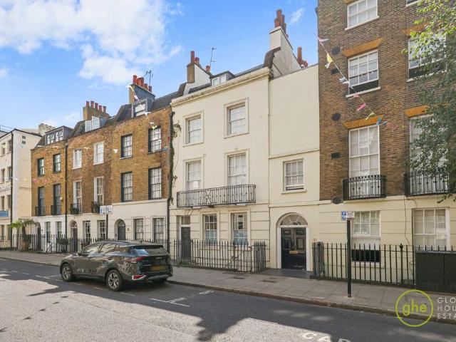 Flat for sale in Fitzrovia, Greater London