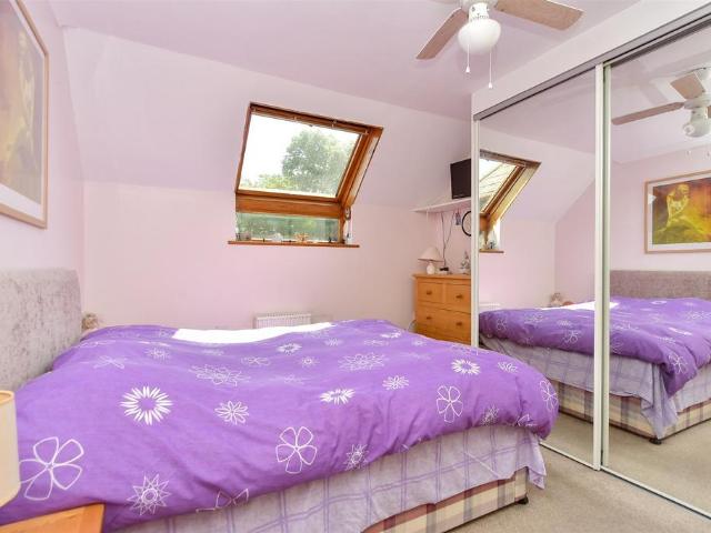 Flat for sale in Snipeshill, Oad Street