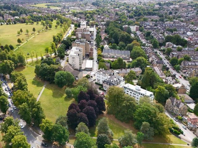 Flat for sale in Low Harrogate, Harrogate