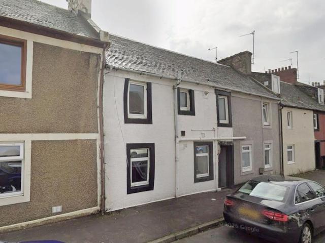 Flat for sale in Greenholm, Scotland