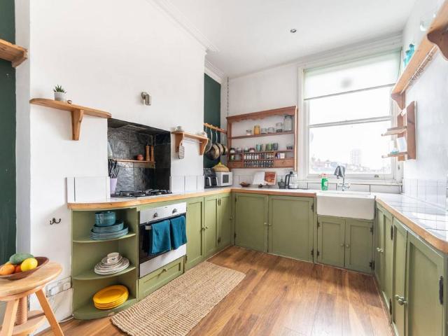 Flat for sale in London Borough of Brent, Greater London