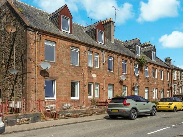 Flat for sale in Maybole, Scotland