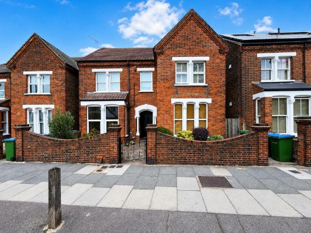 Flat for sale in New Eltham, Greater London