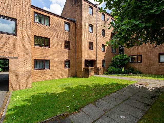 Flat for sale in Charleston, Glenburn