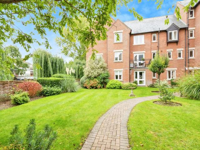 Flat for sale in East Bank, Norfolk