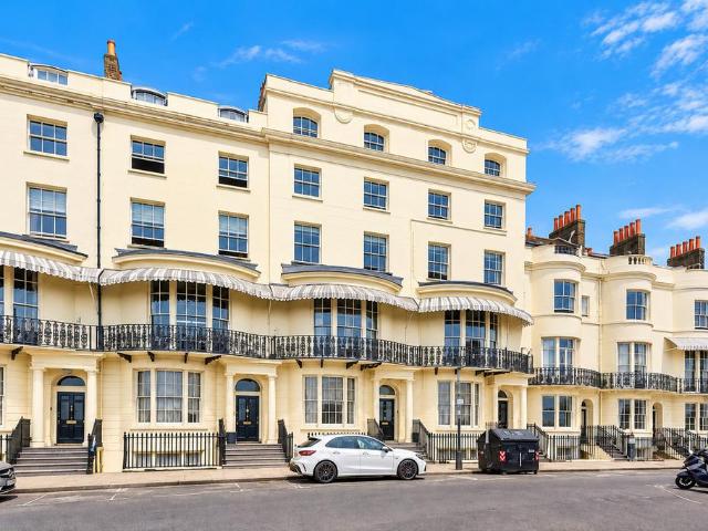 Flat for sale in Brunswick, Brighton & Hove