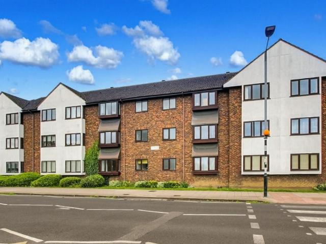 Flat for sale in Alton Barnes, Isle Of Man