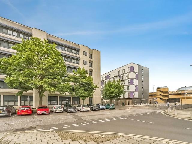 Flat for sale in Old Town, Shephall