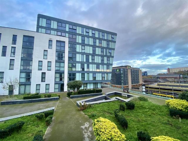 Flat for sale in Castlegate, Burngreave