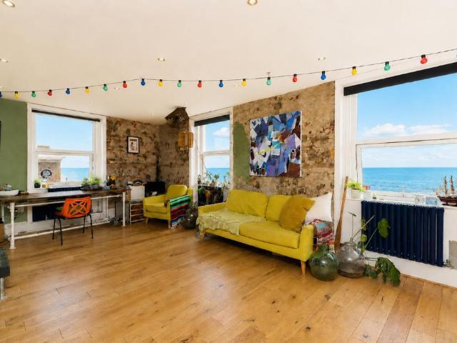 Flat for sale in Westbrook, Acol