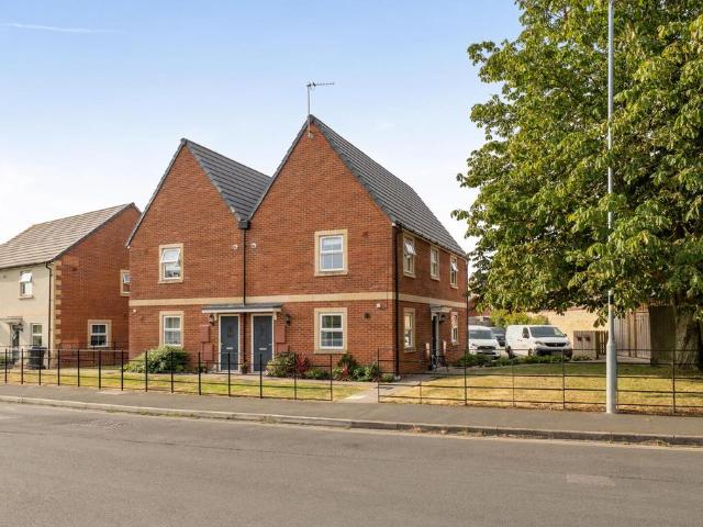 Flat for sale in Trowbridge