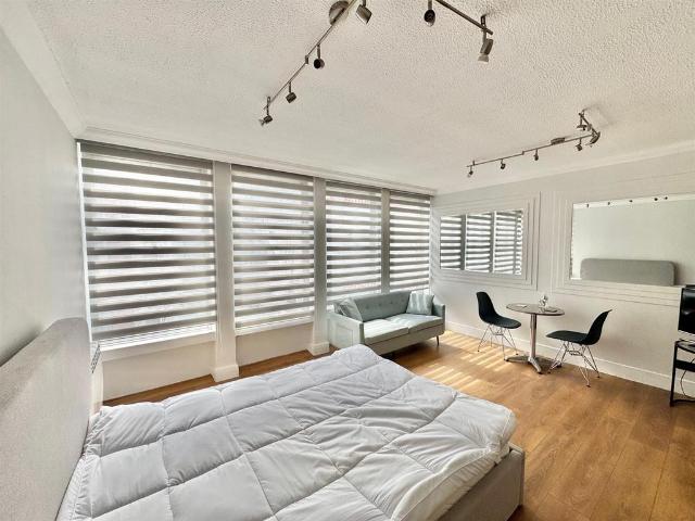 Flat for sale in Westminster, Victoria