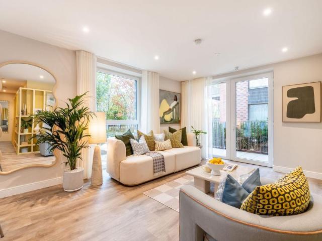 Flat for sale in Alperton, Greater London