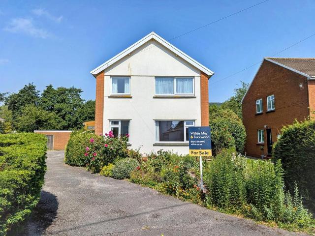 Flat for sale in Minehead, Somerset