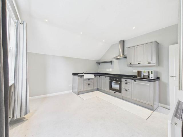 Flat for sale in Haddenham, Buckinghamshire
