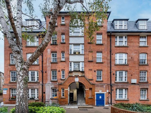Flat for sale in Victoria, Isle Of Man