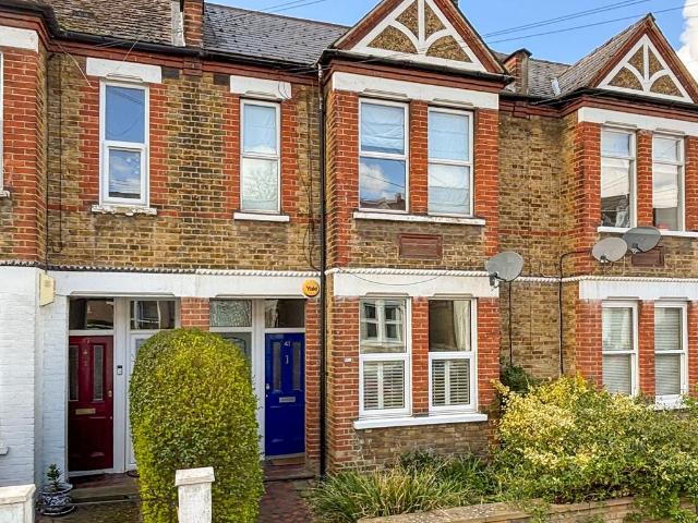 Flat for sale in London Borough of Lewisham, Greater London