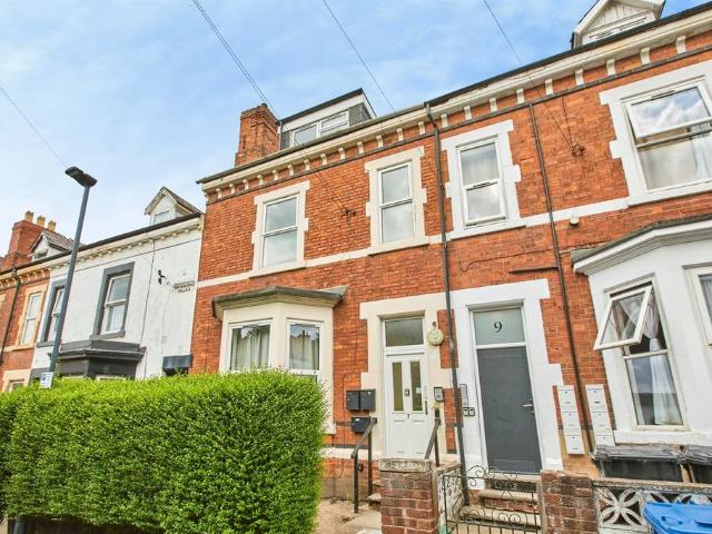 Flat for sale in New Normanton, East Midlands