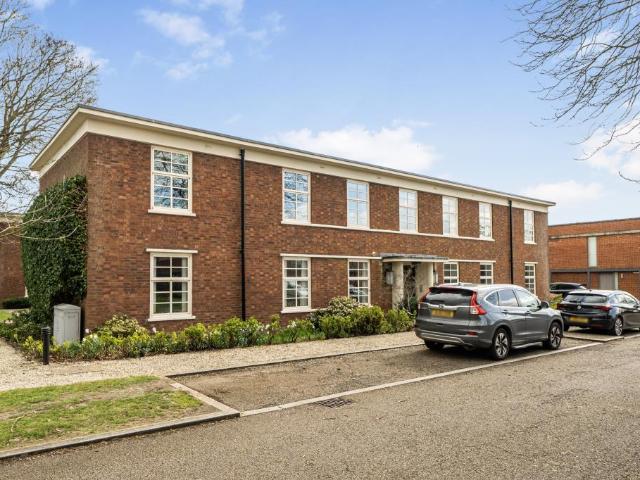 Flat for sale in Evershot, Oxfordshire