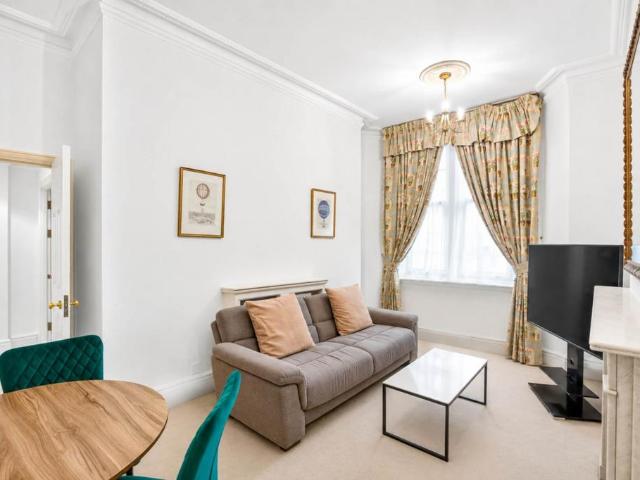 Flat for sale in St. James's, Victoria