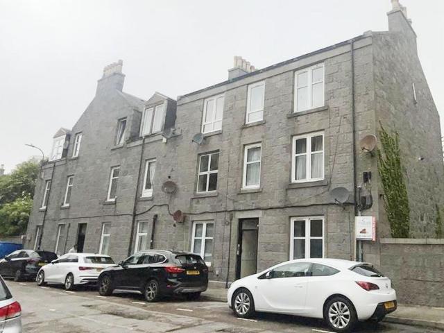 Flat for sale in Ballindoch, Scotland