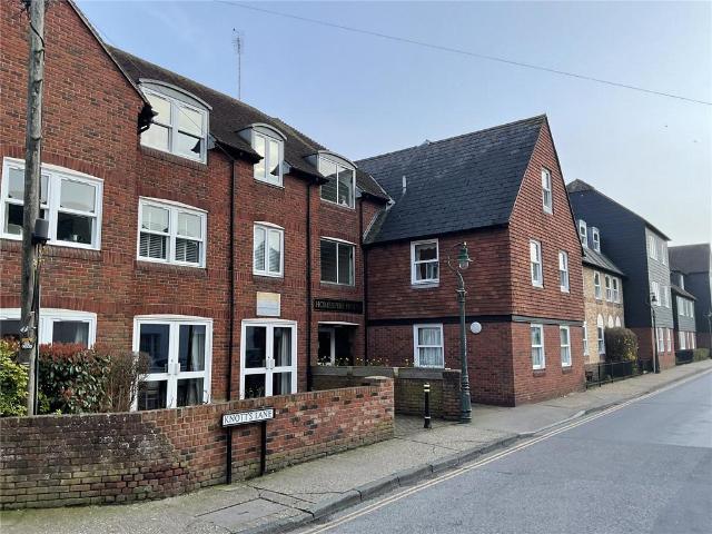 Flat for sale in The King's Mile, The Bridge
