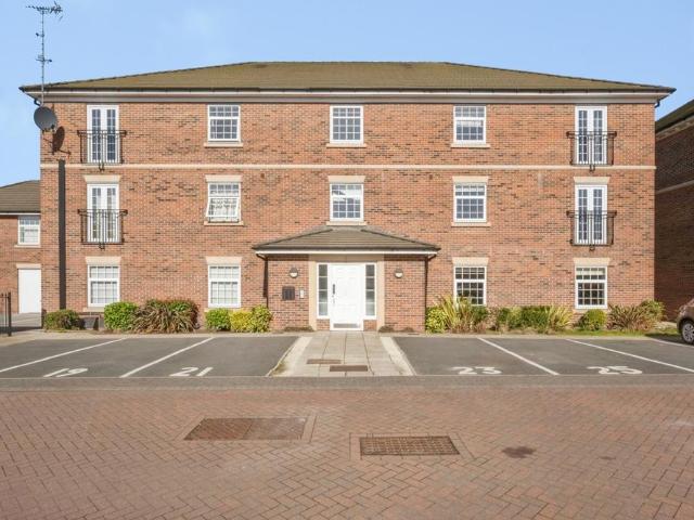 Flat for sale in Belle Vue, South Yorkshire