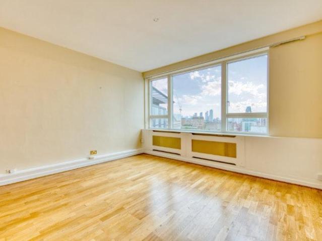 Flat for sale in Greater London