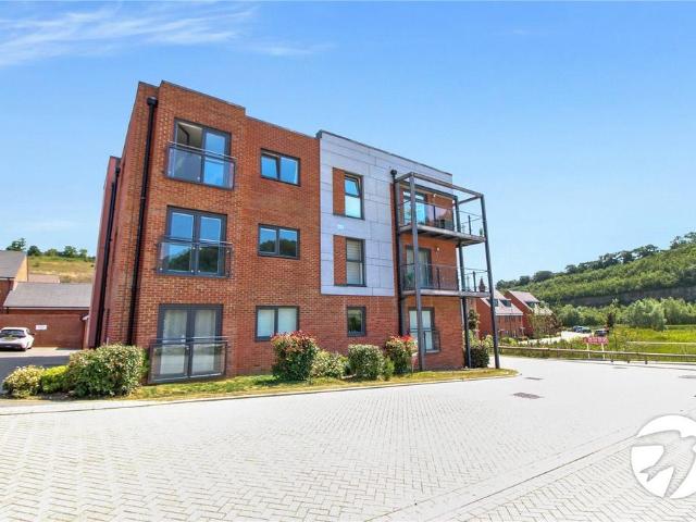Flat for sale in Castle Hill, Monks Orchard