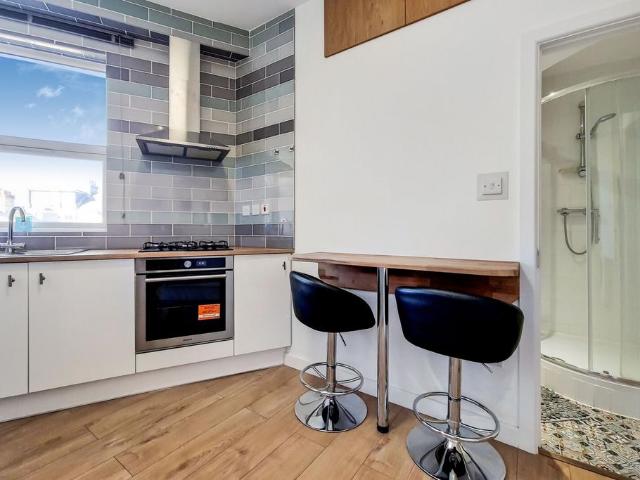 Flat for sale in Denmark Hill, Greater London