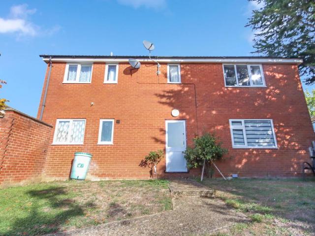 Flat for sale in Diss, South Norfolk