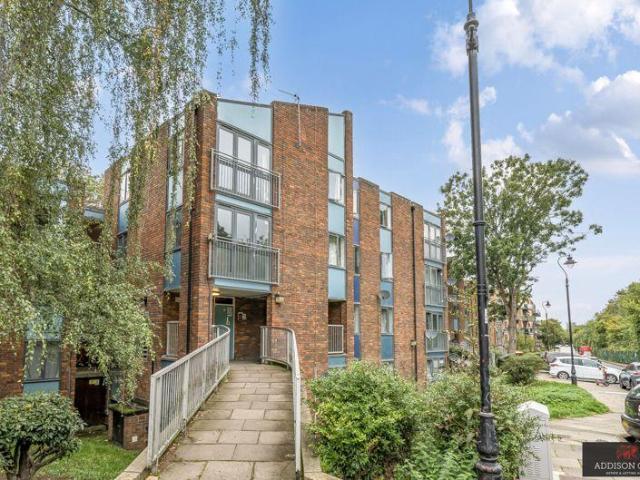 Flat for sale in London Borough of Ealing, Perivale