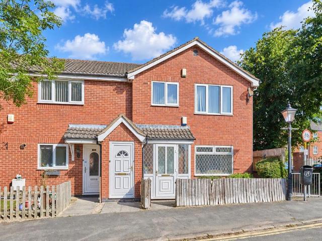 Flat for sale in Lash Hill, Hinckley and Bosworth