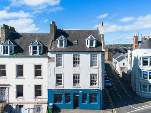 Flat for sale in Bridgend, Moneydie