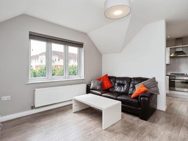 Flat for sale in Ferndale, Sandown Park