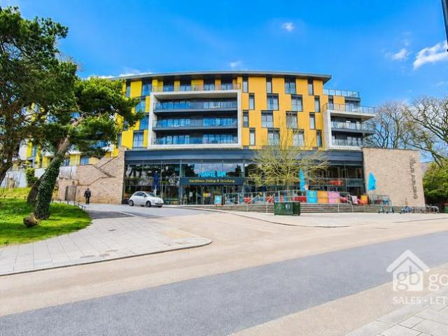 Flat for sale in West Cliff, Bournemouth