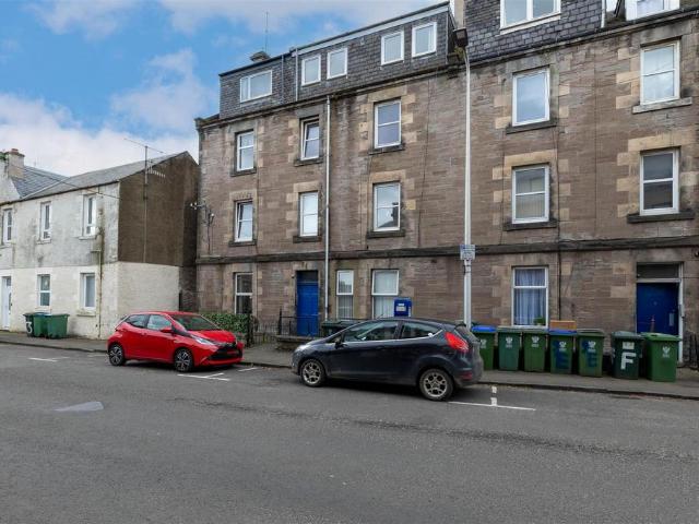 Flat for sale in Craigie, Moneydie
