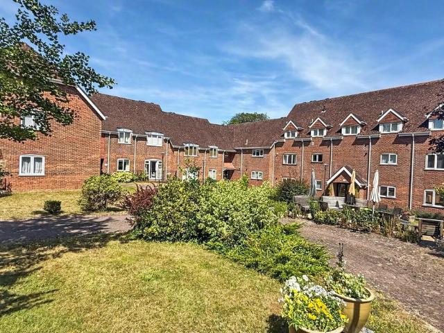 Flat for sale in Harnham, Salisbury
